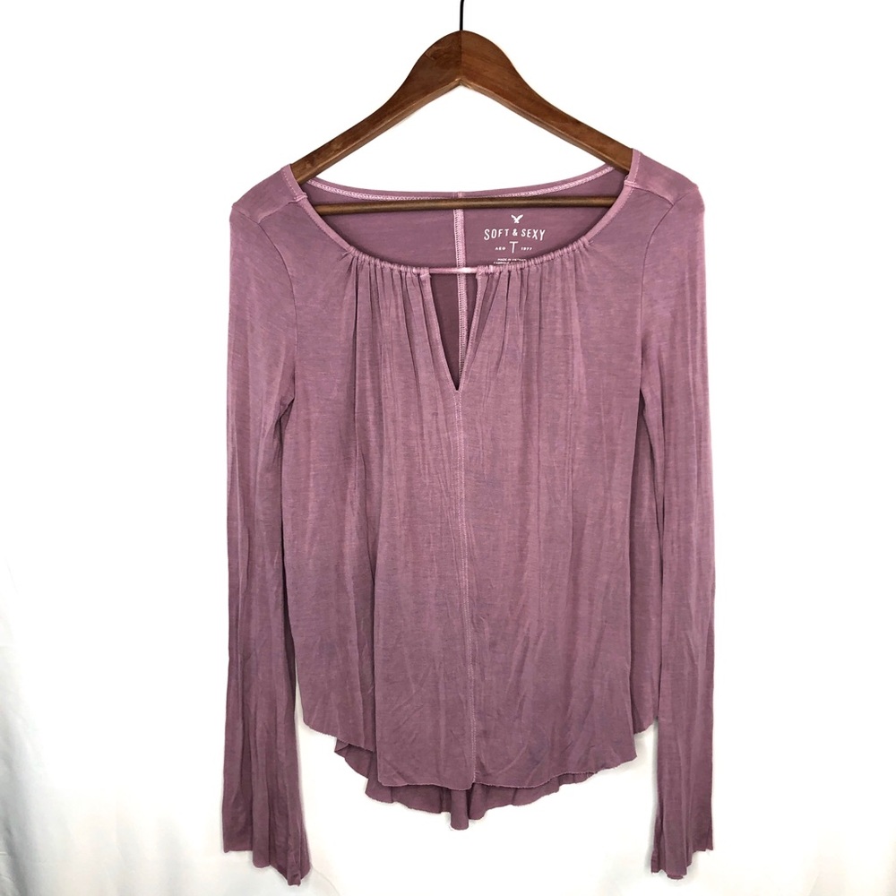 American Eagle soft & sexy keyhole long sleeve T